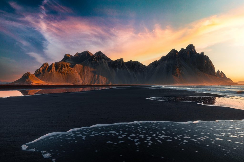 Stokksnes black beach mirror